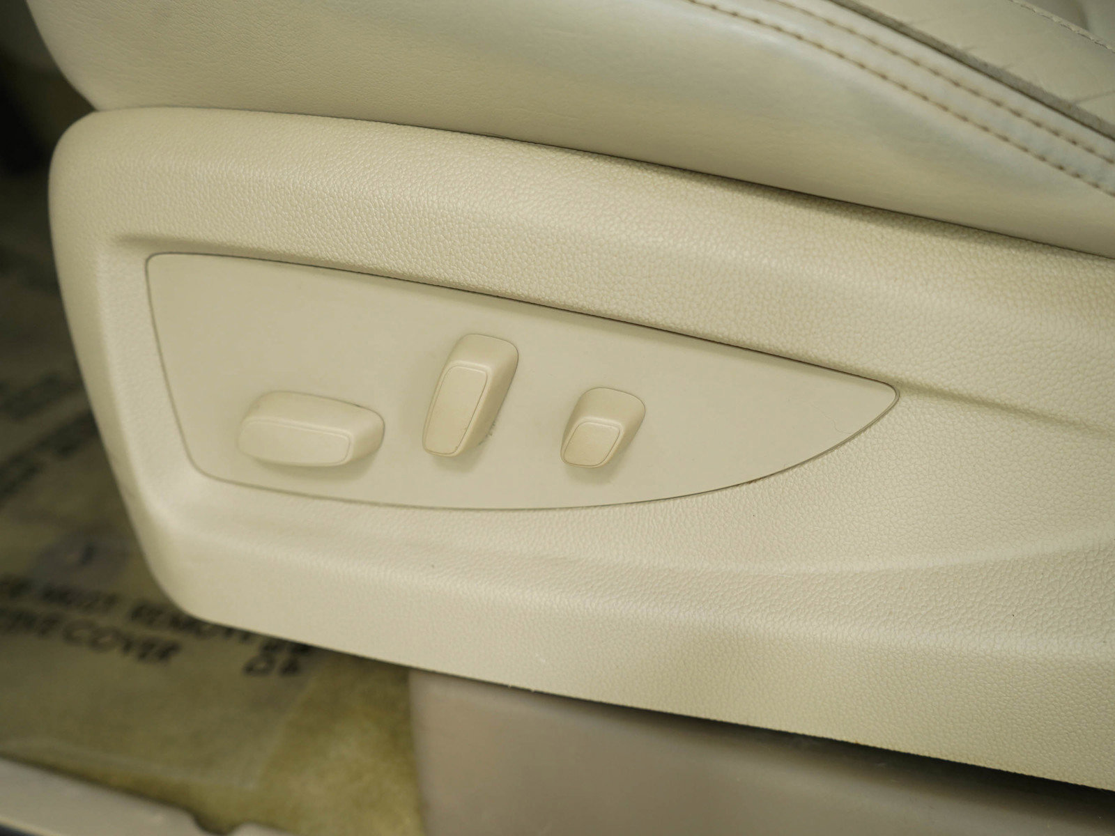 Used 2017 GMC Yukon Denali w/ Open Road Package image 25