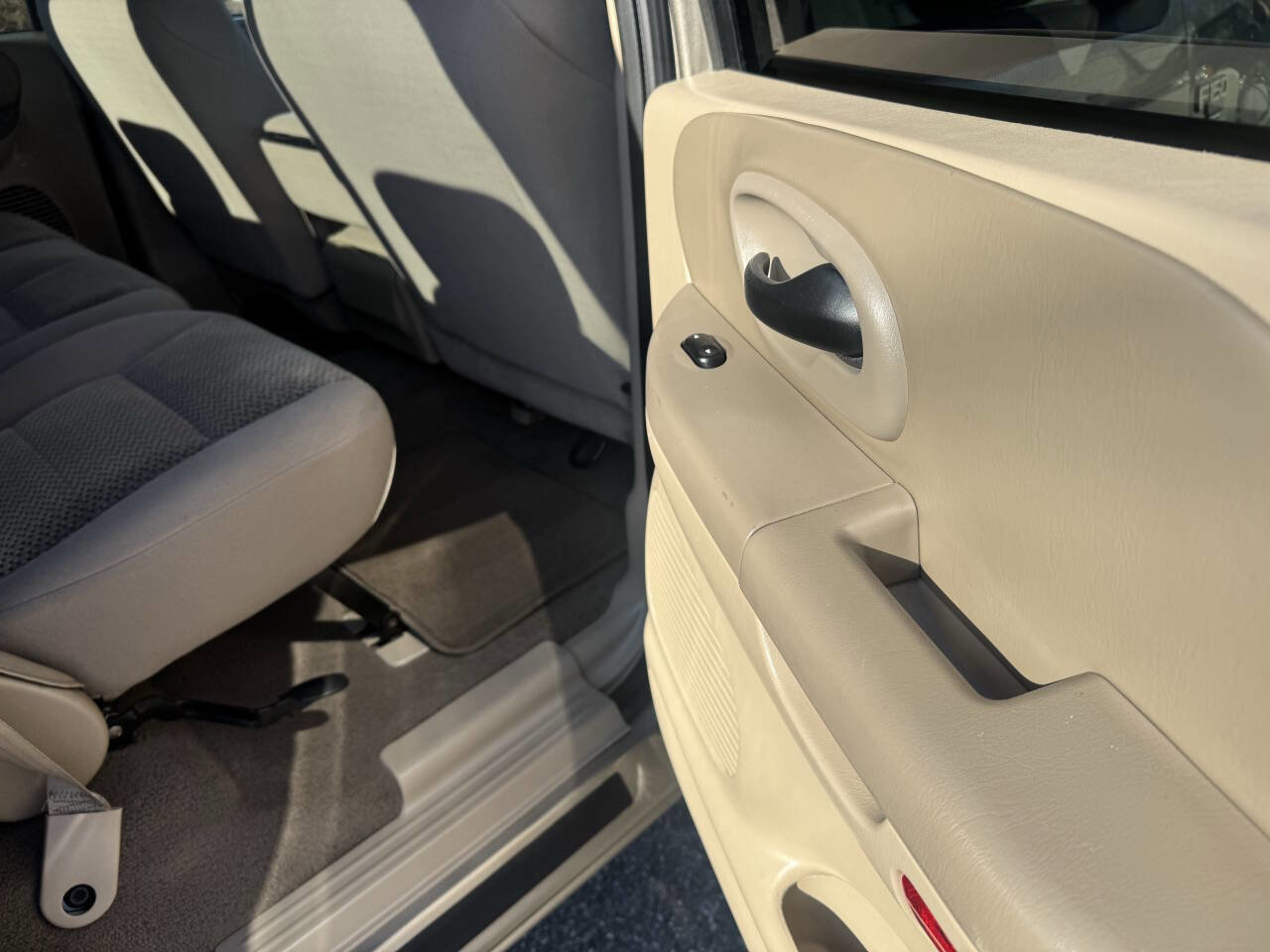 Used 2002 Ford F150 XLT image 21