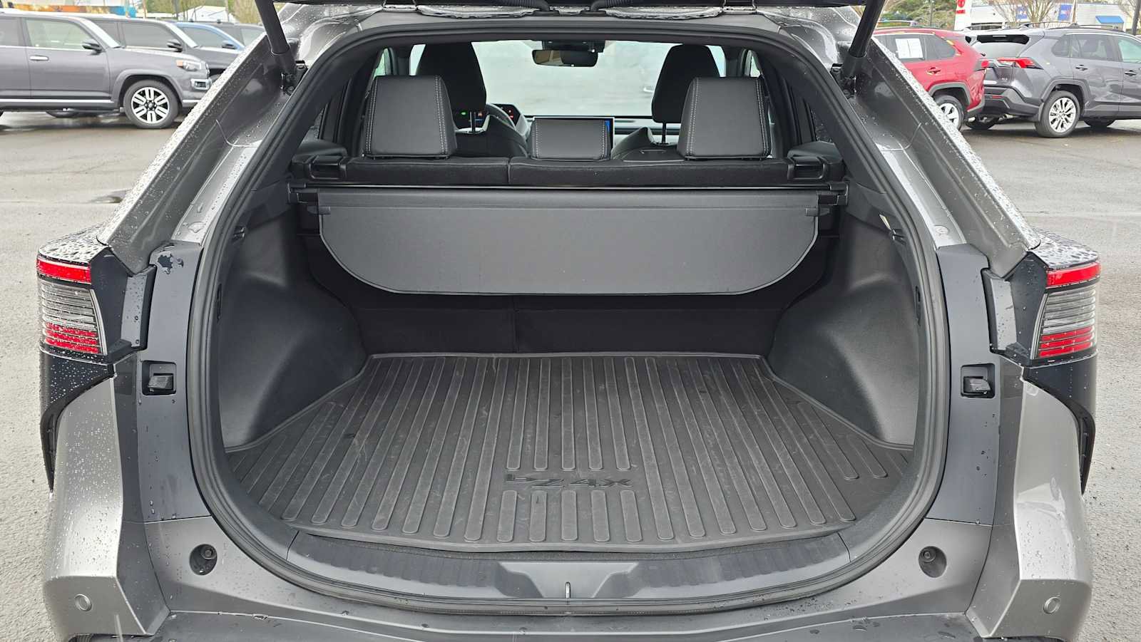 Used 2024 Toyota bZ4X XLE w/ Weather Package image 18