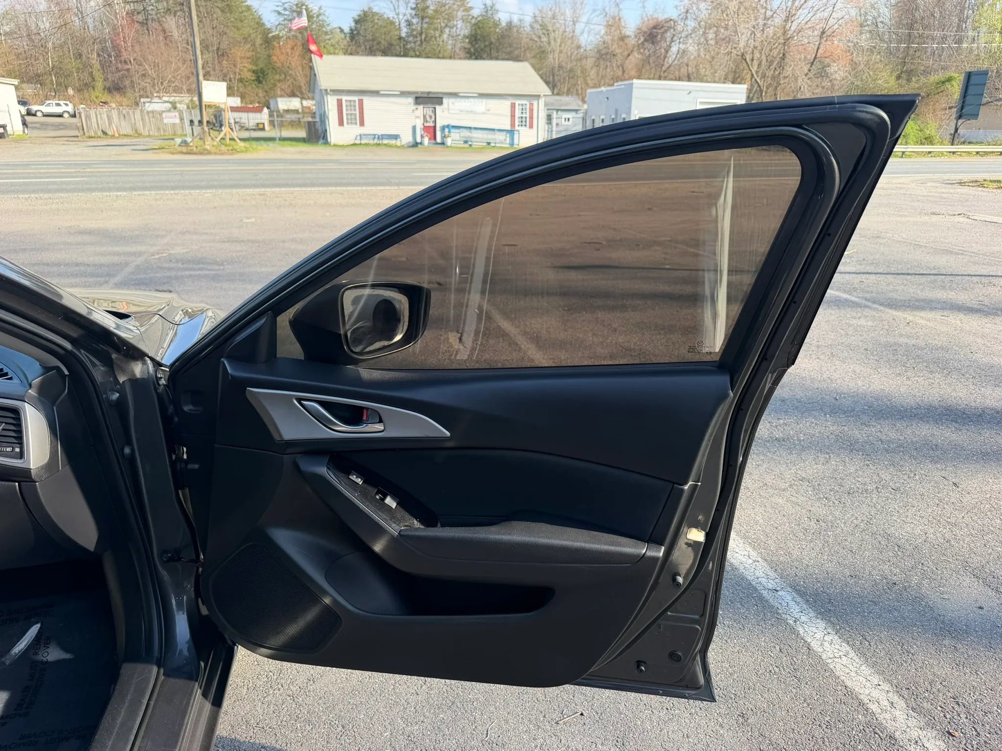 Used 2017 MAZDA MAZDA3 Sport image 15