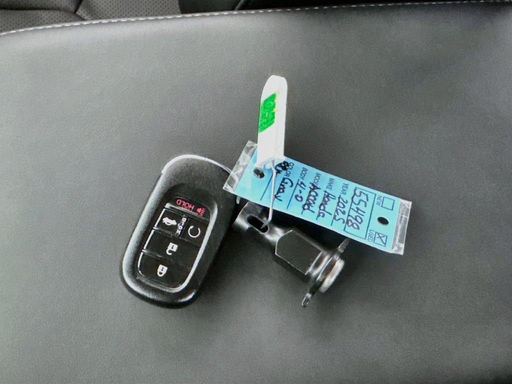Used 2025 Honda Accord Touring image 37