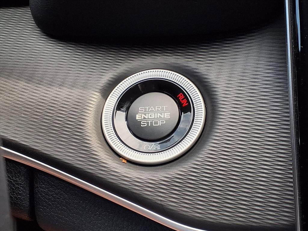 New 2025 Jeep Grand Cherokee L Laredo image 14