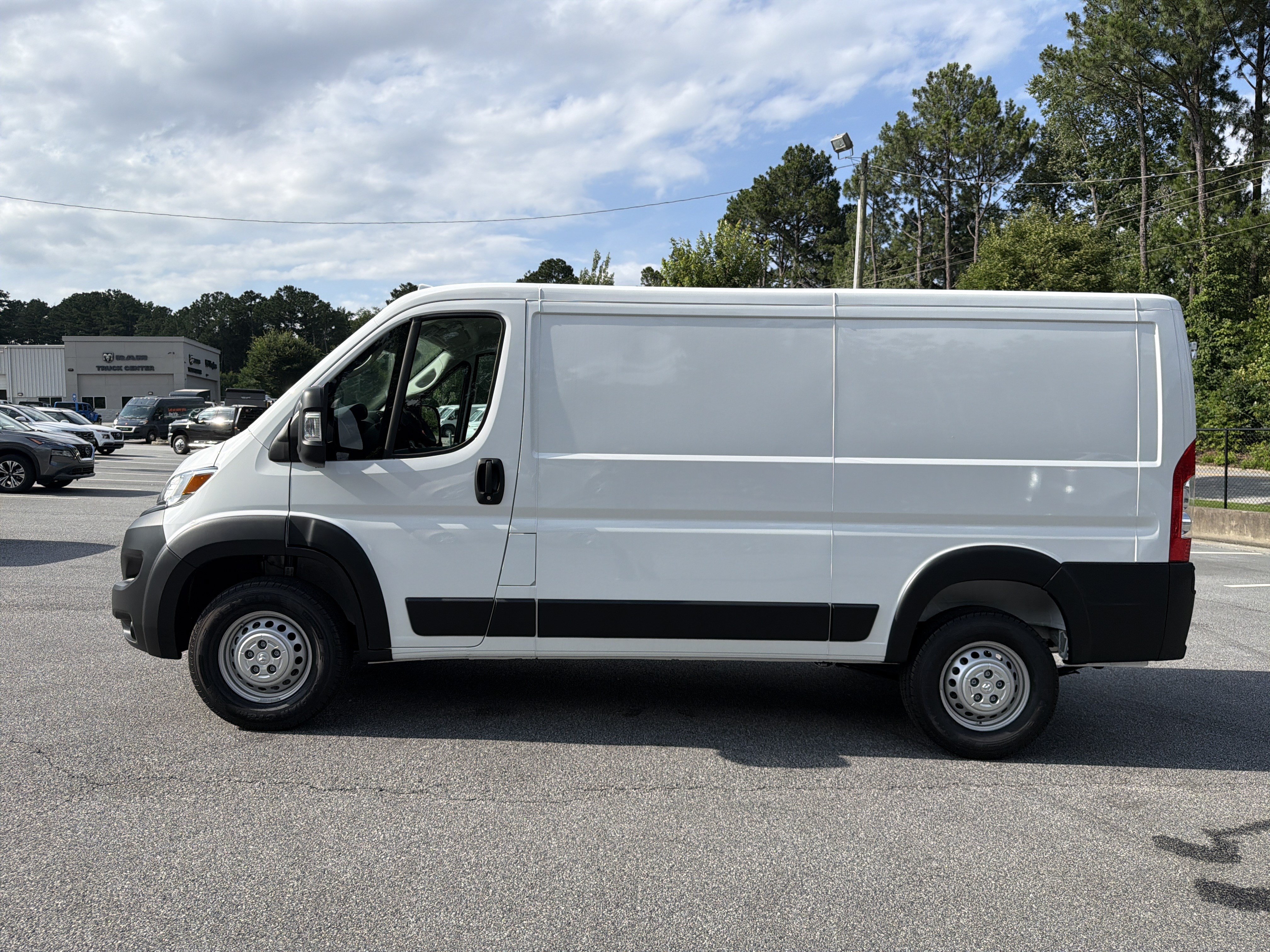 New 2026 RAM ProMaster 1500 w/ Convenience Group FWD image 4