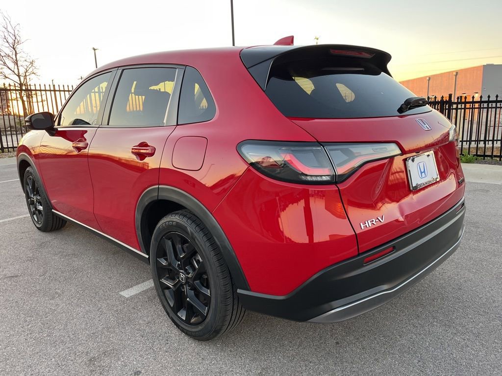 Used 2023 Honda HR-V Sport image 6