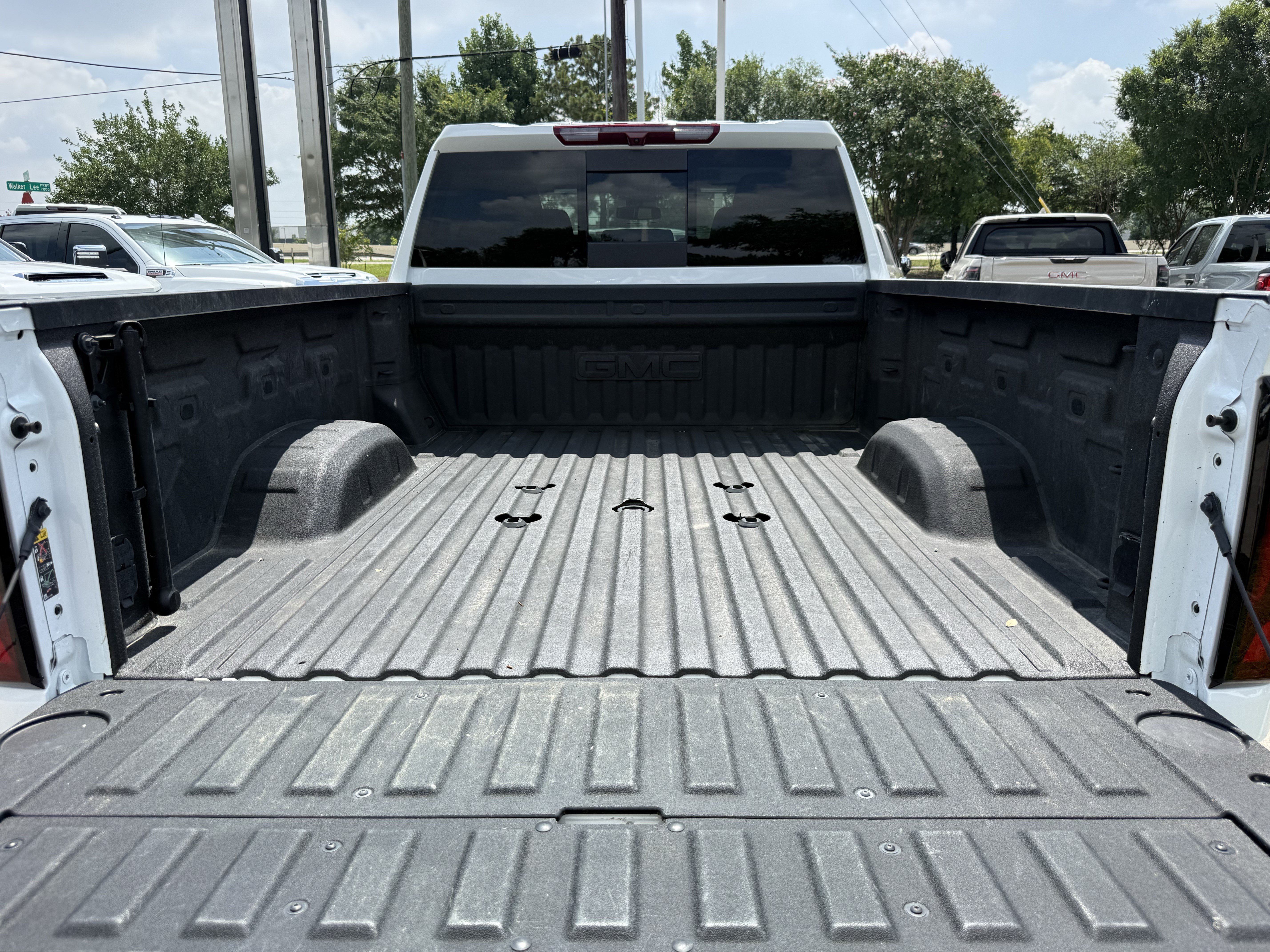 Used 2025 GMC Sierra 2500 Denali AWD/4WD image 27