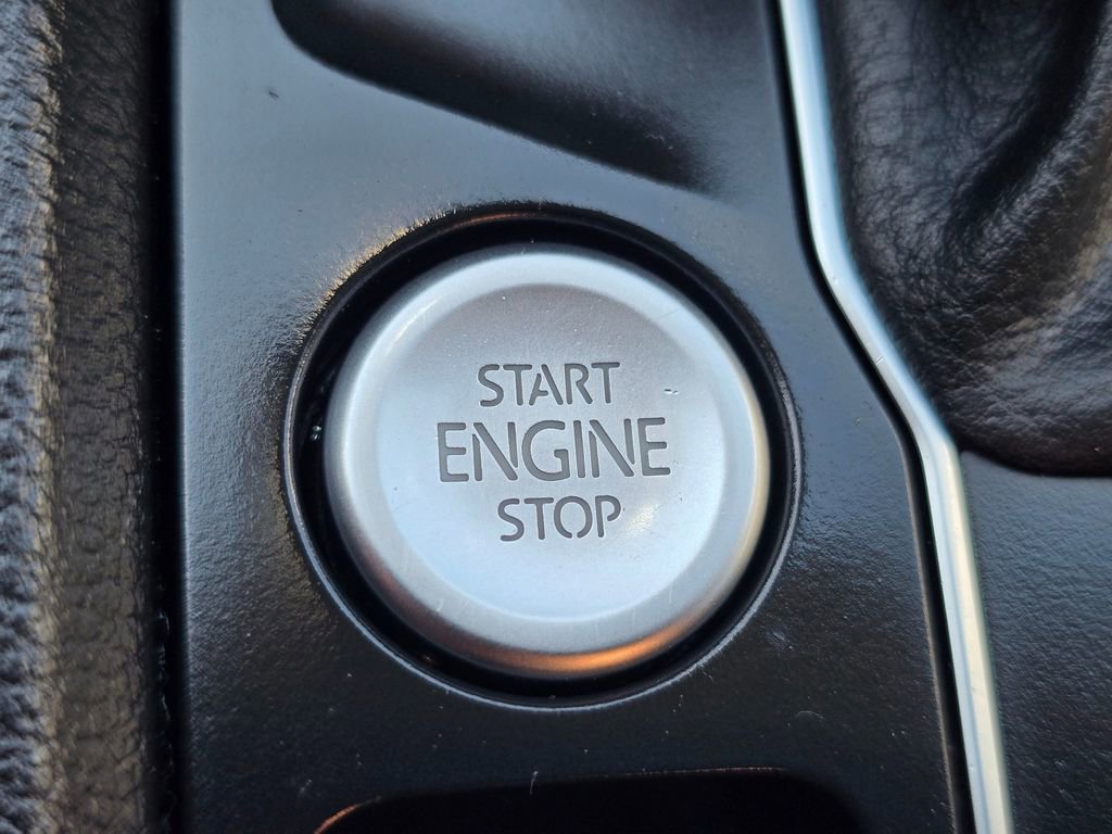 Used 2019 Volkswagen Atlas SEL Premium AWD/4WD image 23