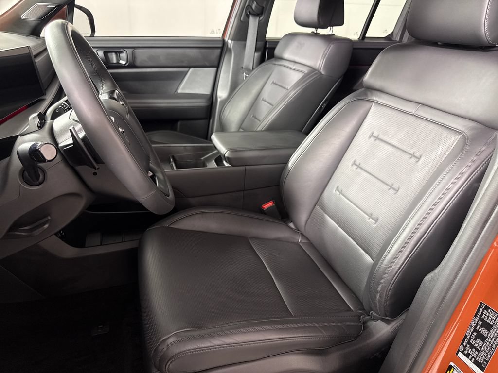 Used 2024 Hyundai Santa Fe Calligraphy FWD image 13