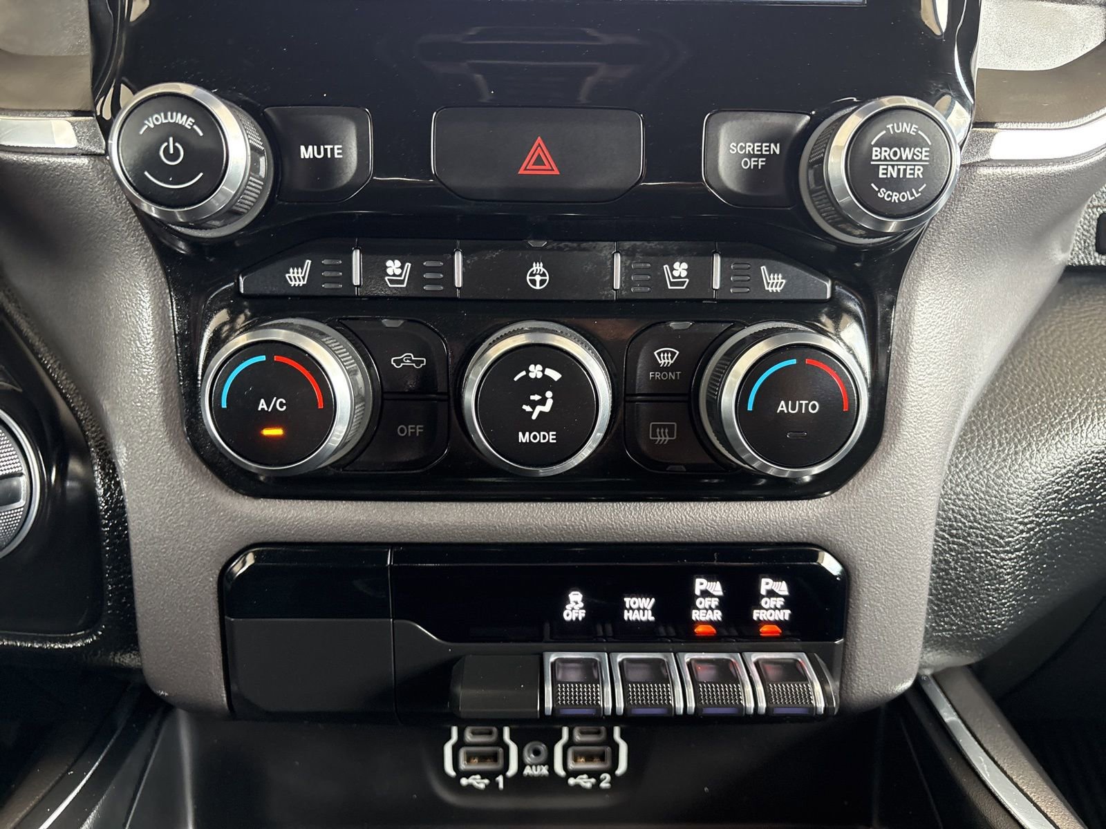 Used 2022 RAM 1500 Laramie w/ Sport Appearance Package image 24