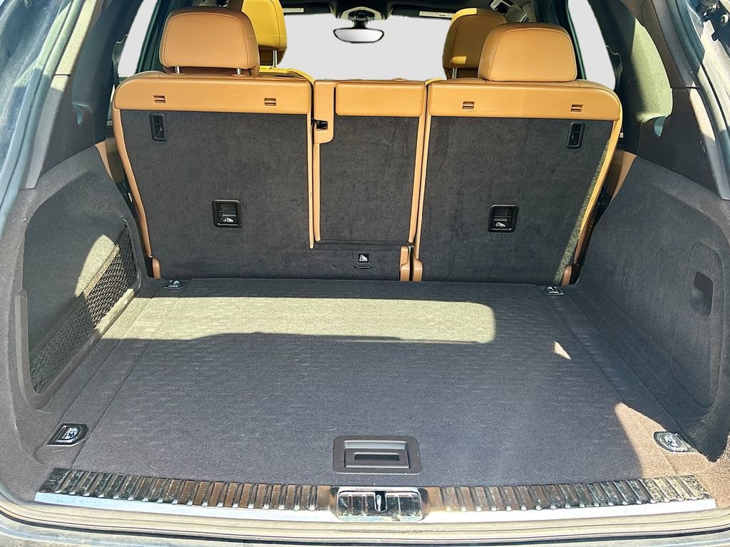 Used 2016 Porsche Cayenne S image 10