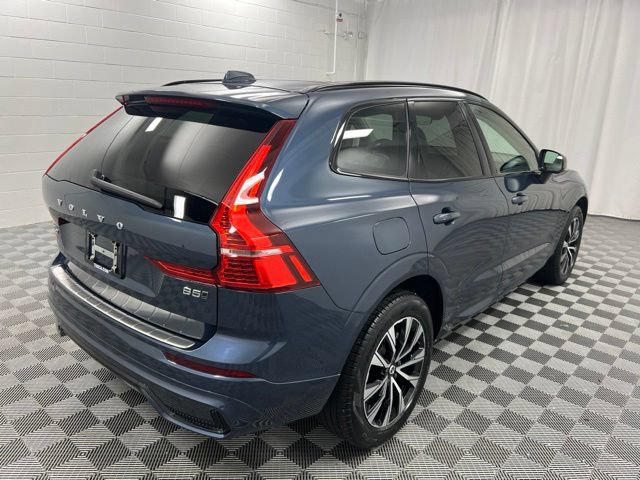 Used 2024 Volvo XC60 B5 Core w/ Protection Package Premier AWD/4WD image 5