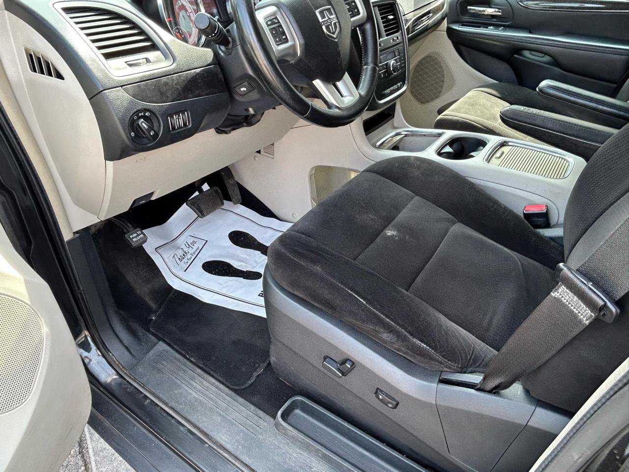 Used 2012 Dodge Grand Caravan Crew w/ Crew Value Pkg FWD image 10
