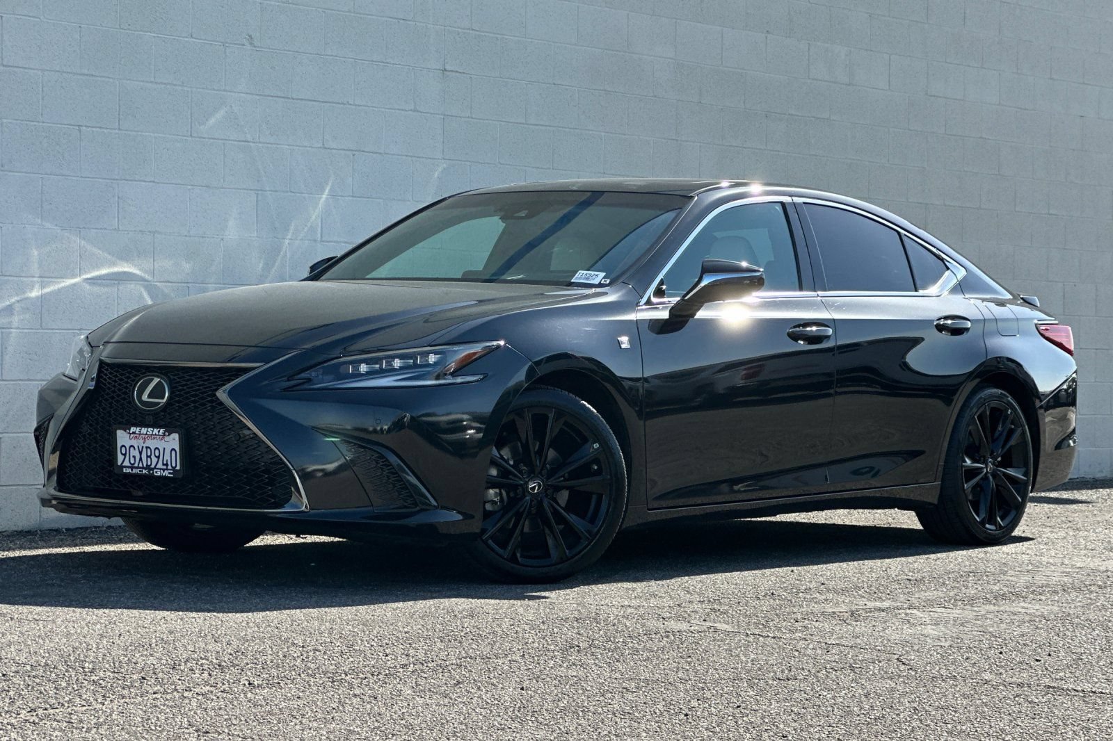 Used 2023 Lexus ES 350 F Sport w/ Accessory Package (Z2) FWD image 8