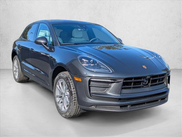 Used 2025 Porsche Macan image 6