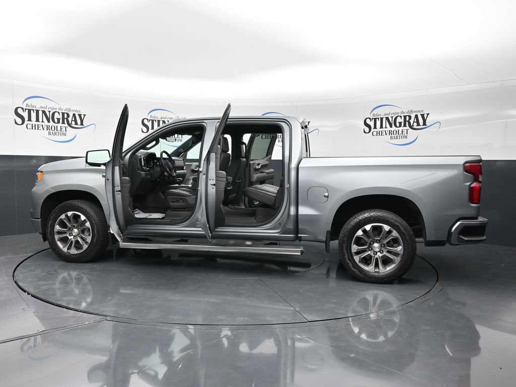 Certified 2024 Chevrolet Silverado 1500 High Country w/ Technology Package AWD/4WD image 40