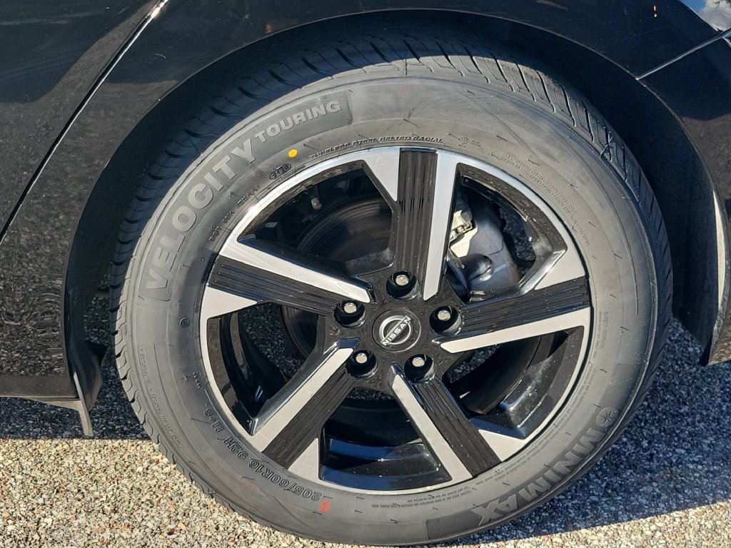 Used 2024 Nissan Sentra SV FWD image 5
