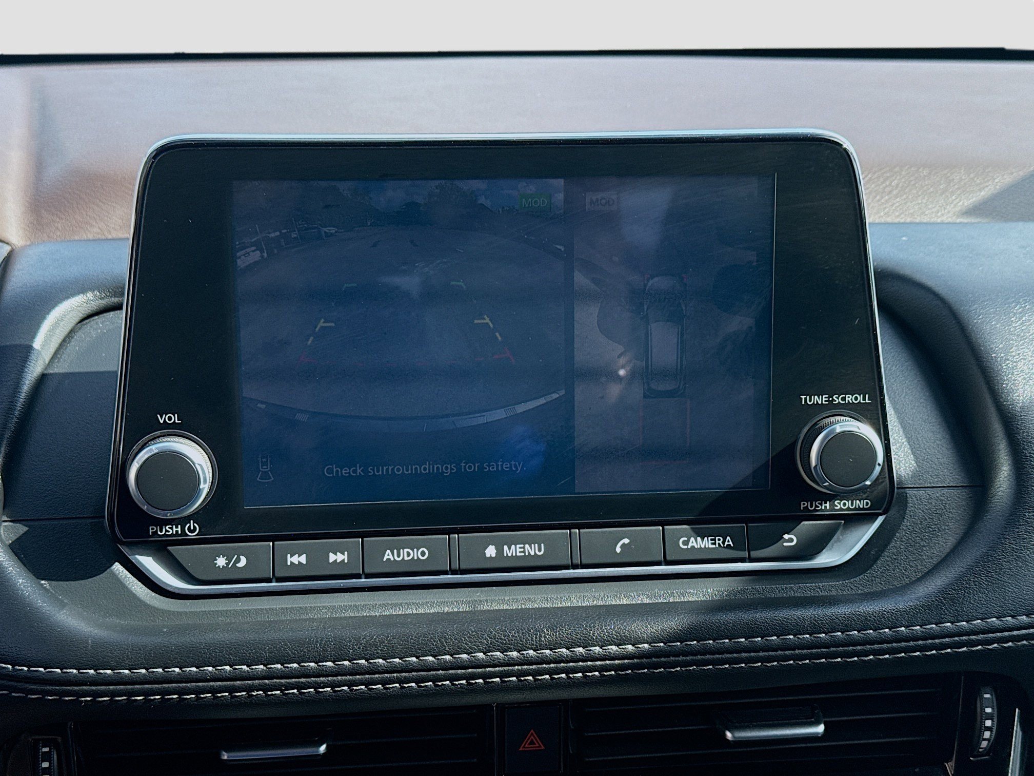 Used 2022 Nissan Rogue SL image 13