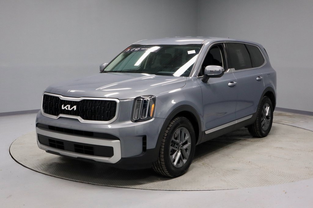 Used 2023 Kia Telluride LX image 7