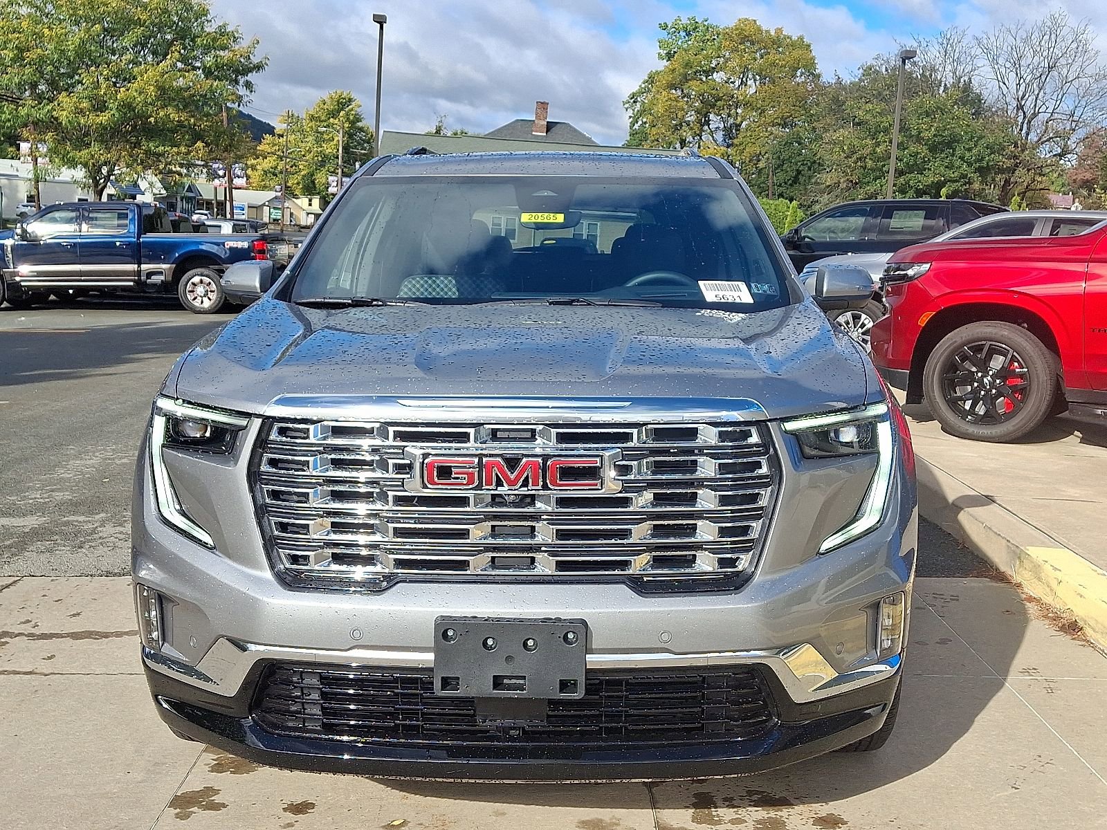 New 2026 GMC Acadia Denali w/ Super Cruise Package image 2