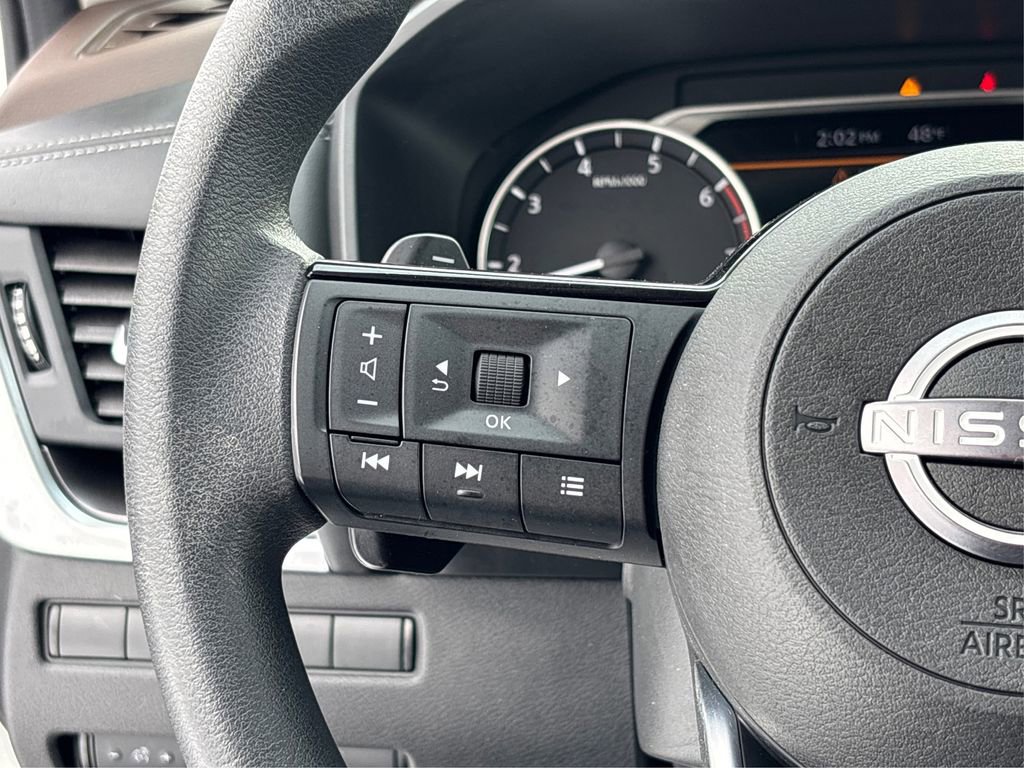 Used 2023 Nissan Rogue SV image 23