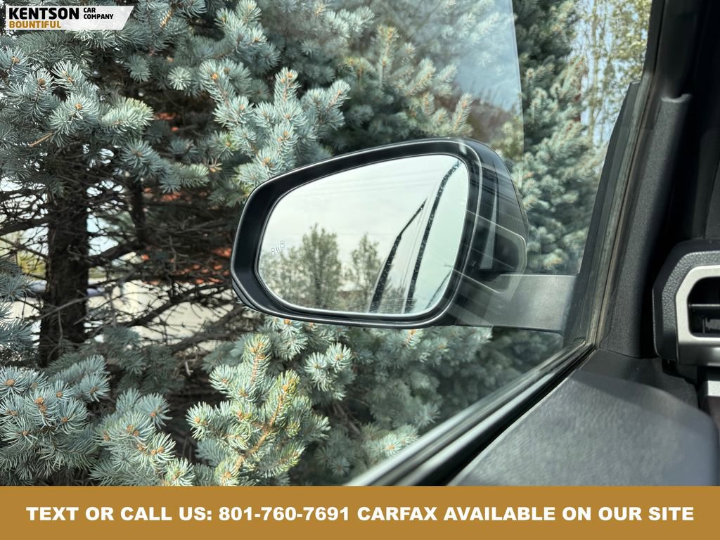 Used 2025 Toyota Tacoma TRD Off-Road image 23