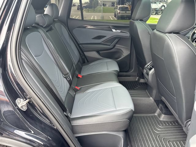 Used 2025 Volkswagen Tiguan SE R-Line AWD/4WD image 24