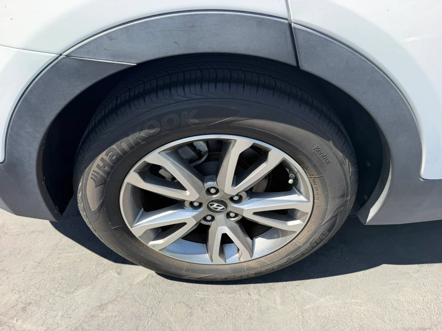 Used 2014 Hyundai Santa Fe Sport 2.0T FWD image 31