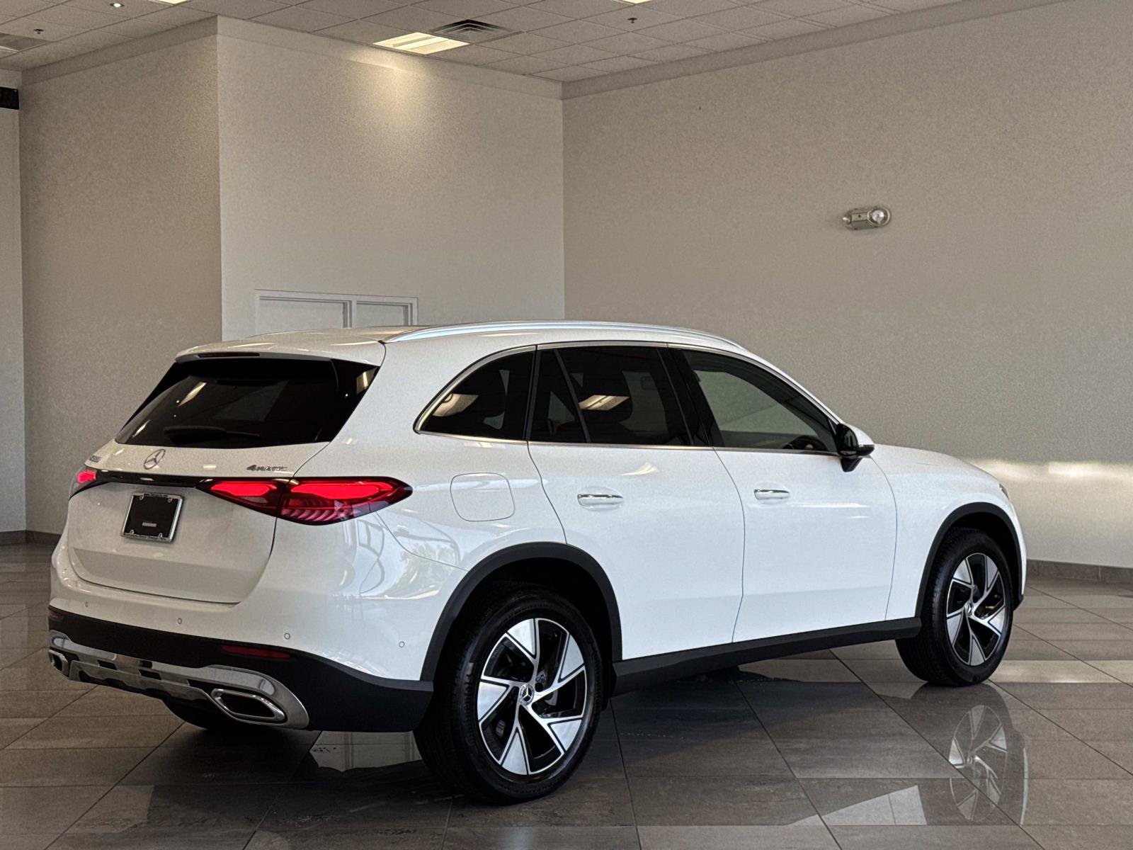 Certified 2024 Mercedes-Benz GLC 300 4MATIC image 23
