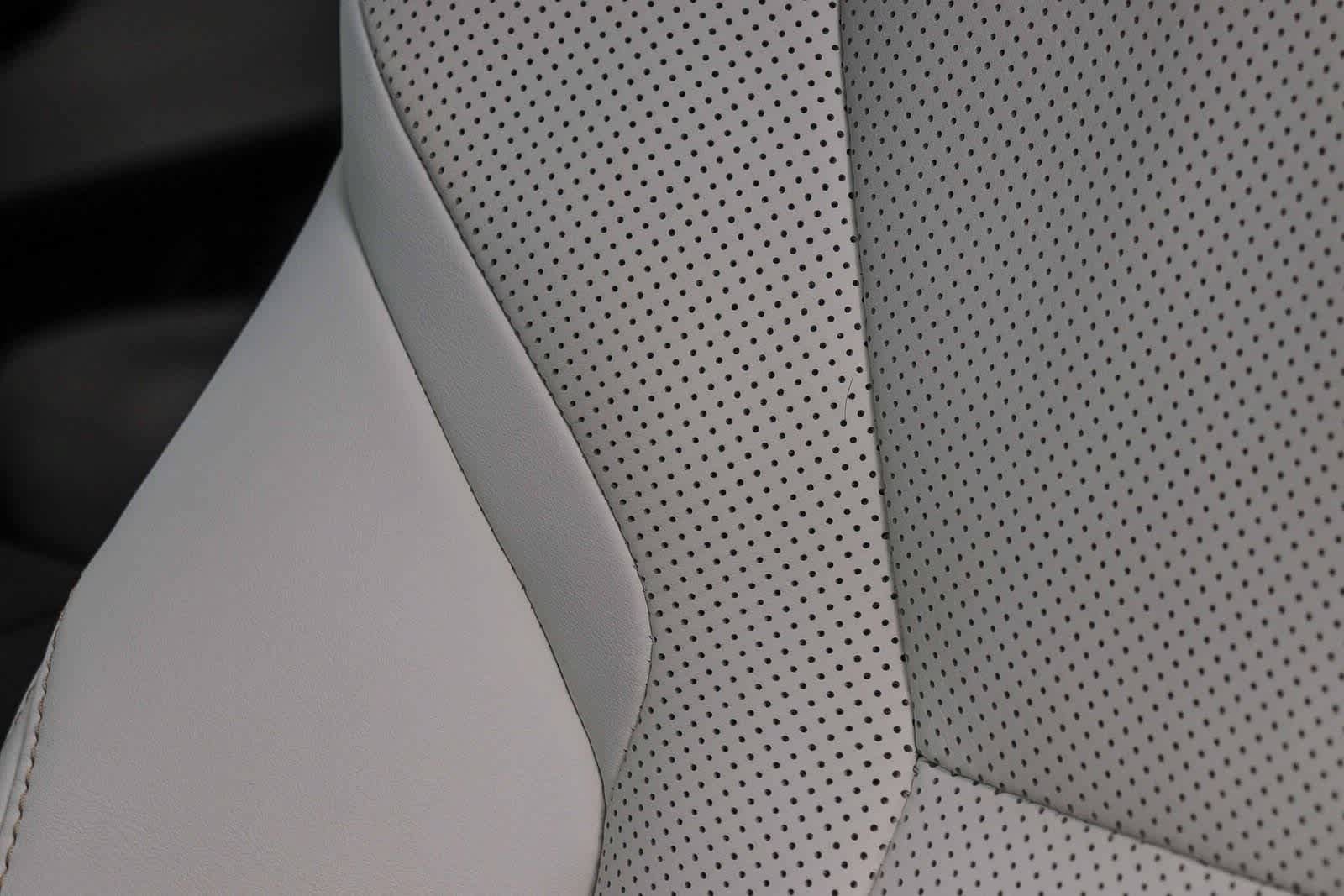 Certified 2025 Lexus LX 700h Luxury AWD/4WD image 27