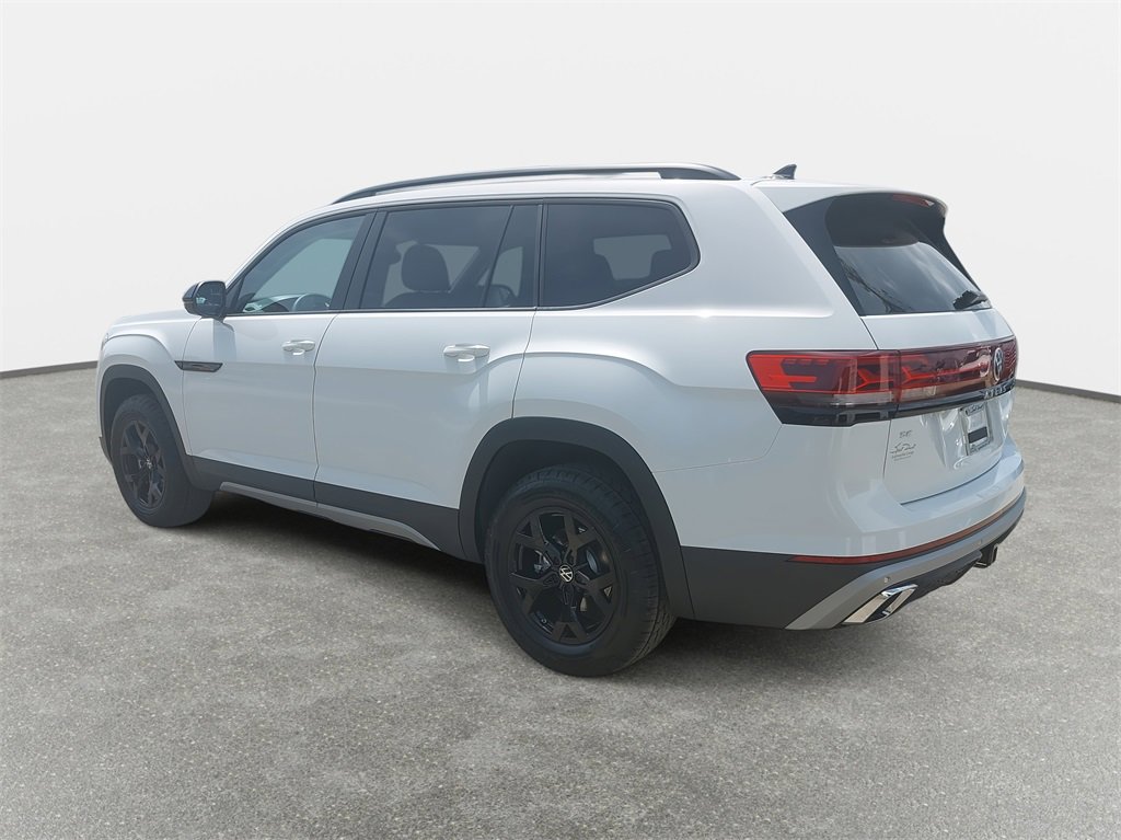 New 2025 Volkswagen Atlas Peak Edition SE image 7