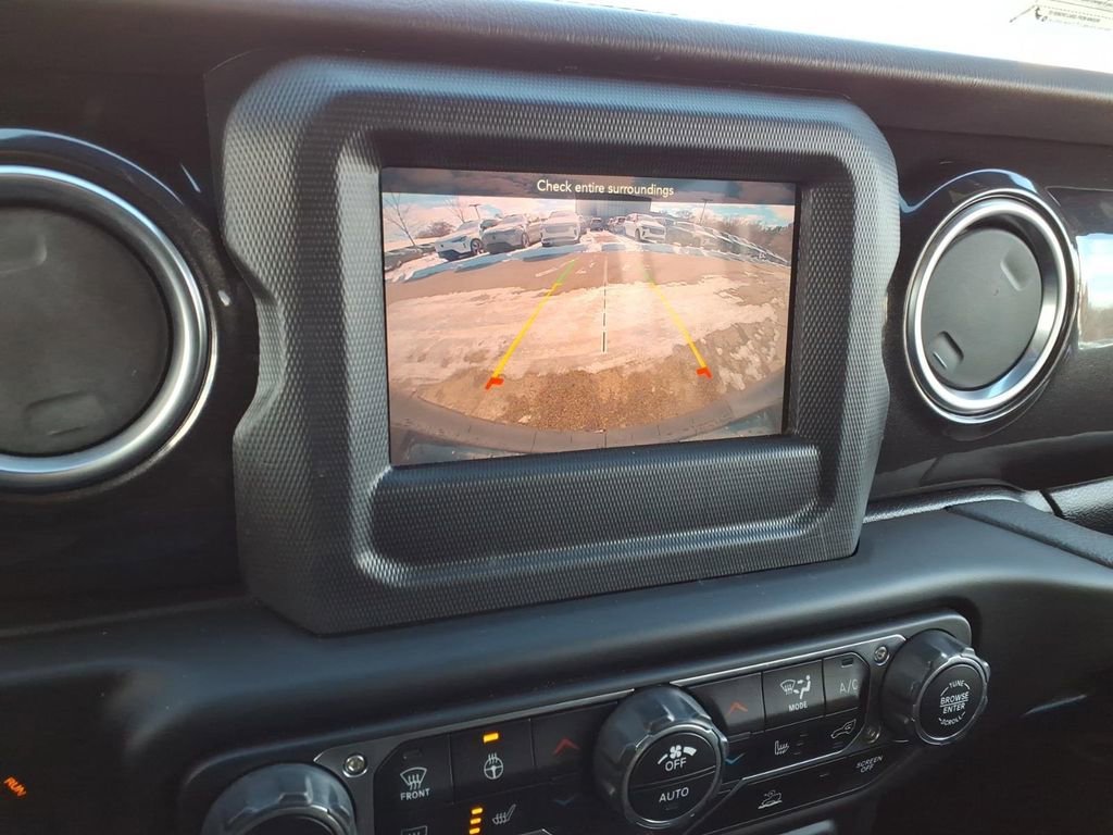 Used 2021 Jeep Wrangler Unlimited Sahara image 20