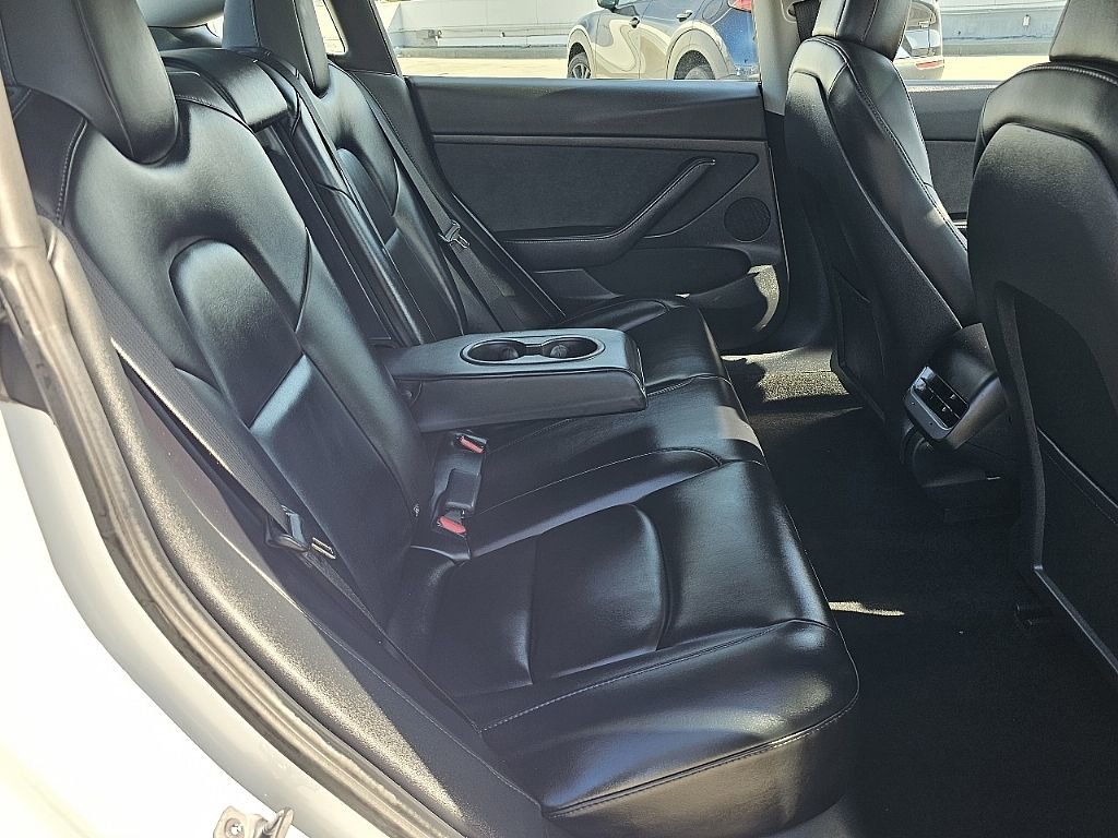Used 2022 Tesla Model 3 Long Range image 19