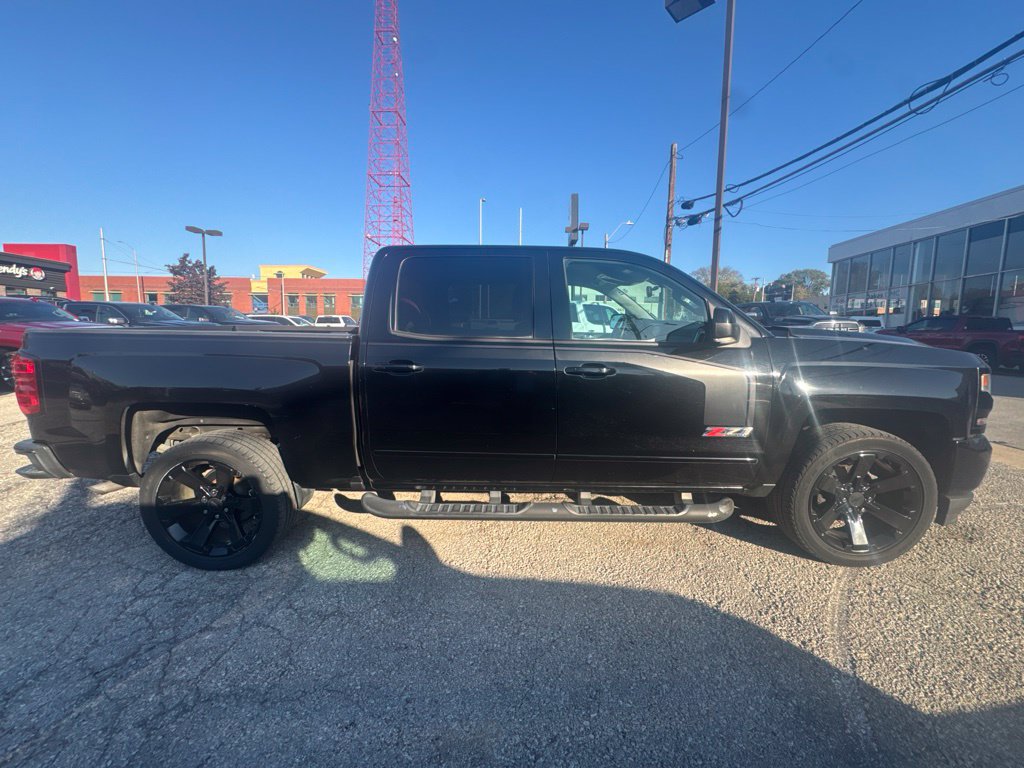 Used 2017 Chevrolet Silverado 1500 LT w/ Rally 2 Edition AWD/4WD image 4