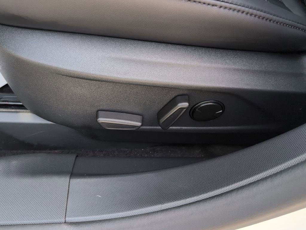 Used 2024 Ford Mustang Mach-E Select image 11