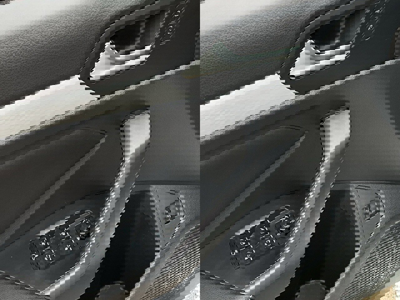 Used 2025 Volkswagen Jetta Sport image 12