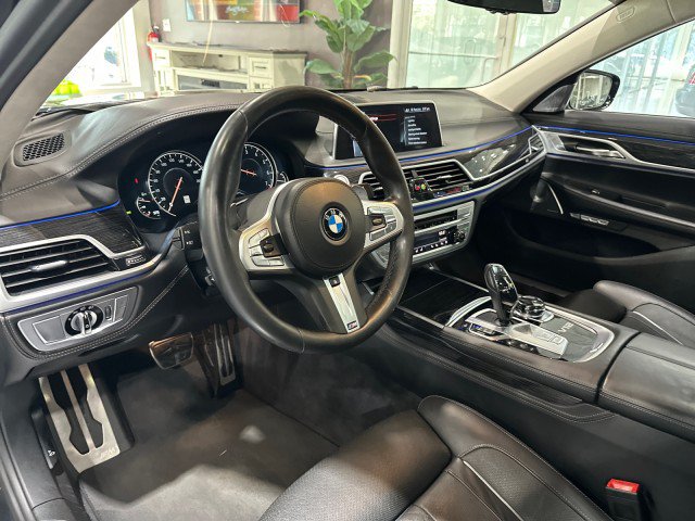 Used 2017 BMW M760i xDrive AWD/4WD image 38