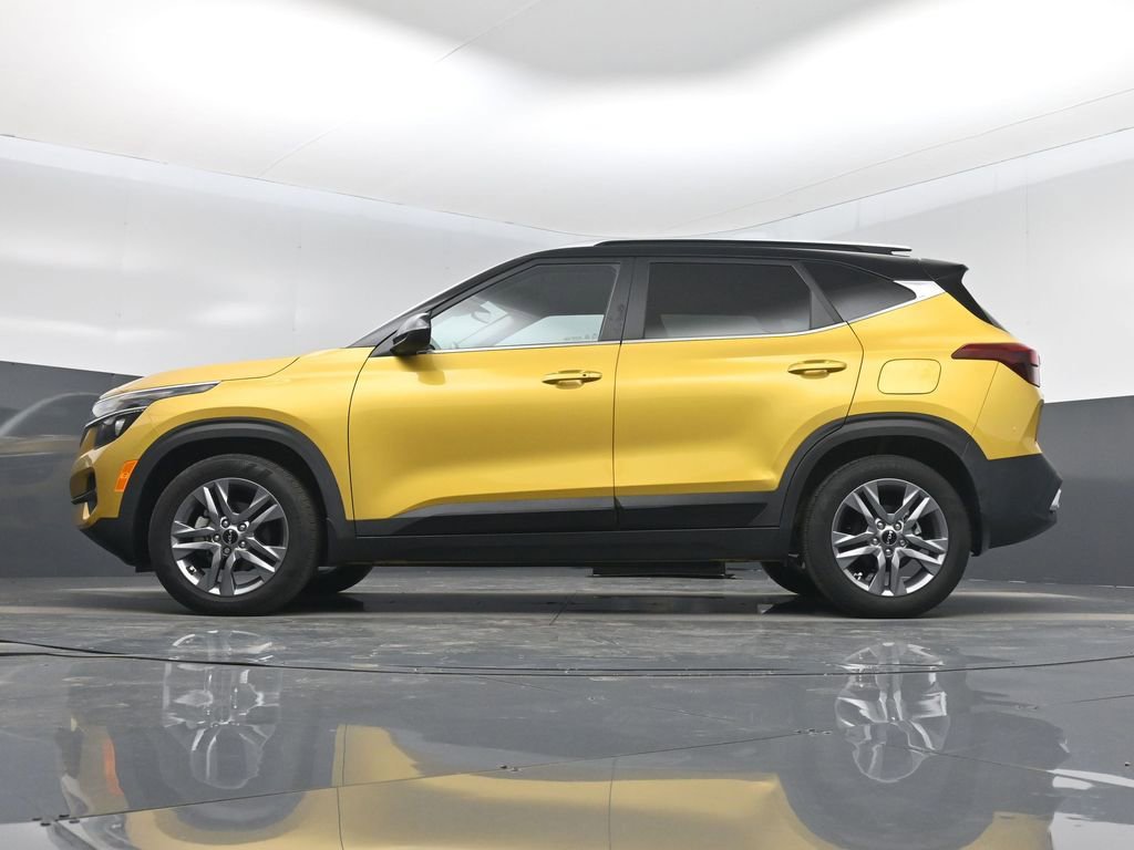 Certified 2022 Kia Seltos S image 15