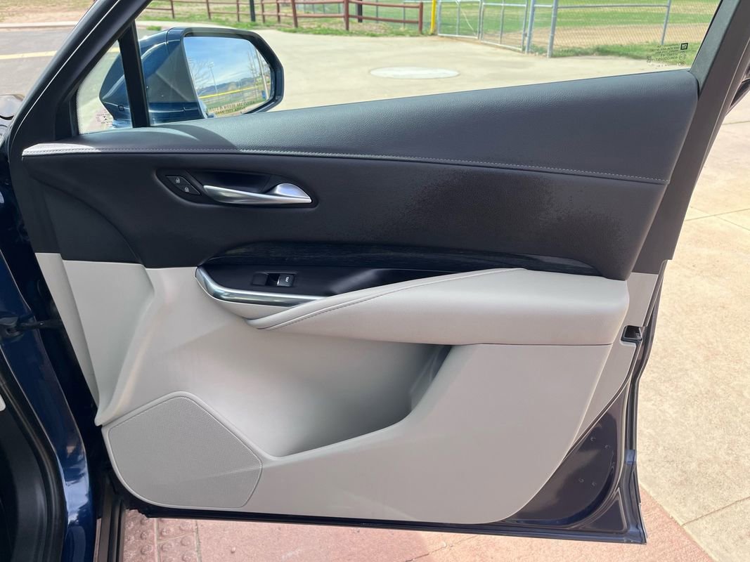 Used 2019 Cadillac XT4 Premium Luxury image 32