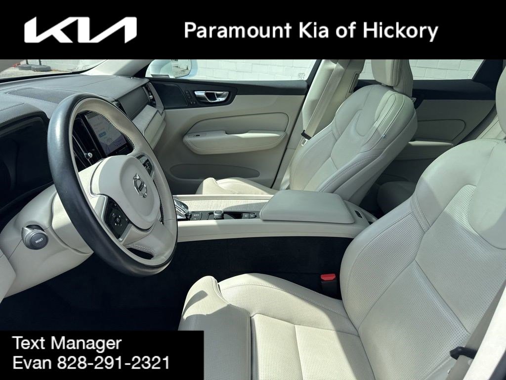 Used 2022 Volvo XC60 T8 Inscription image 21