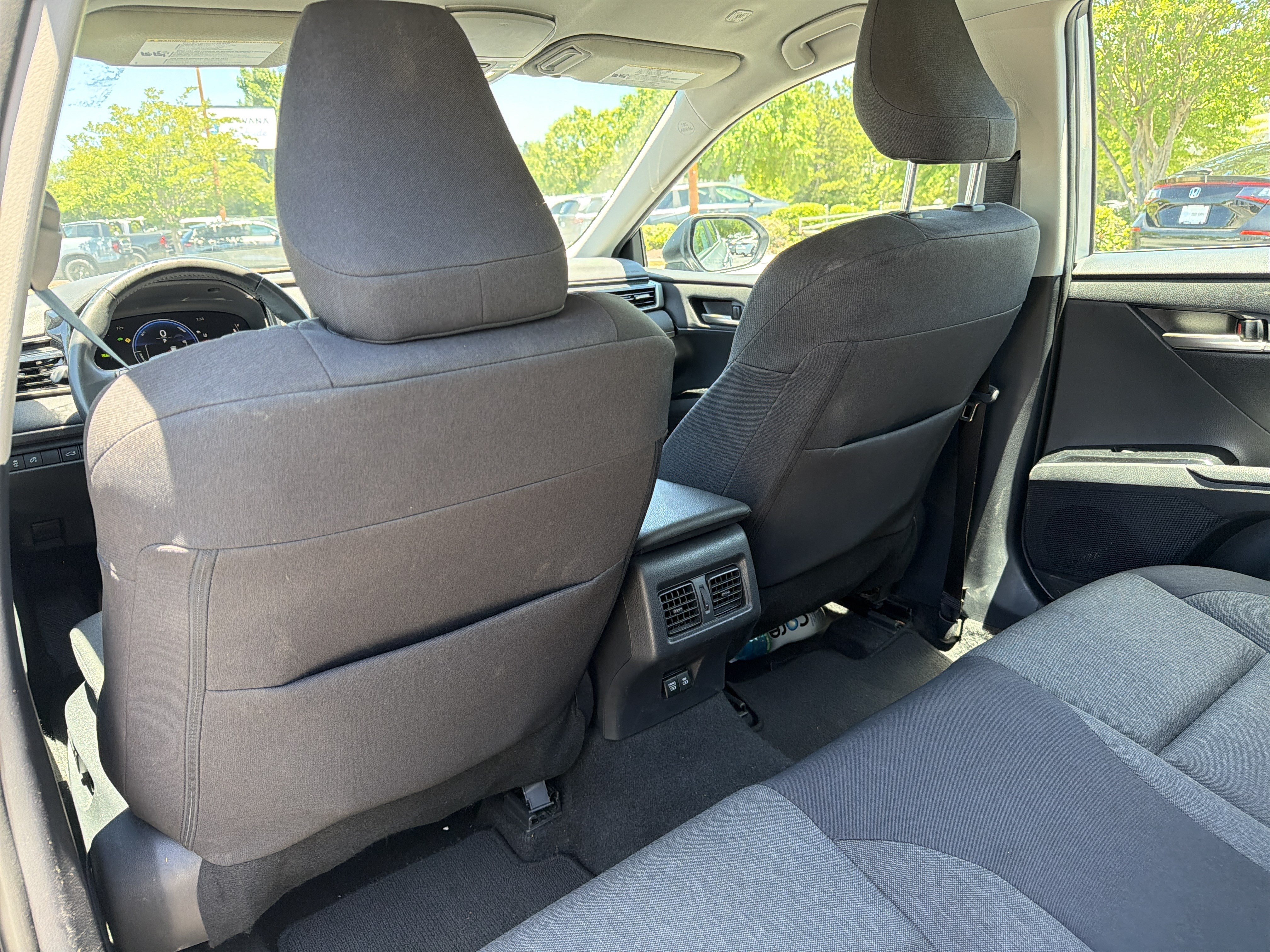 Used 2025 Toyota Camry LE AWD/4WD image 19