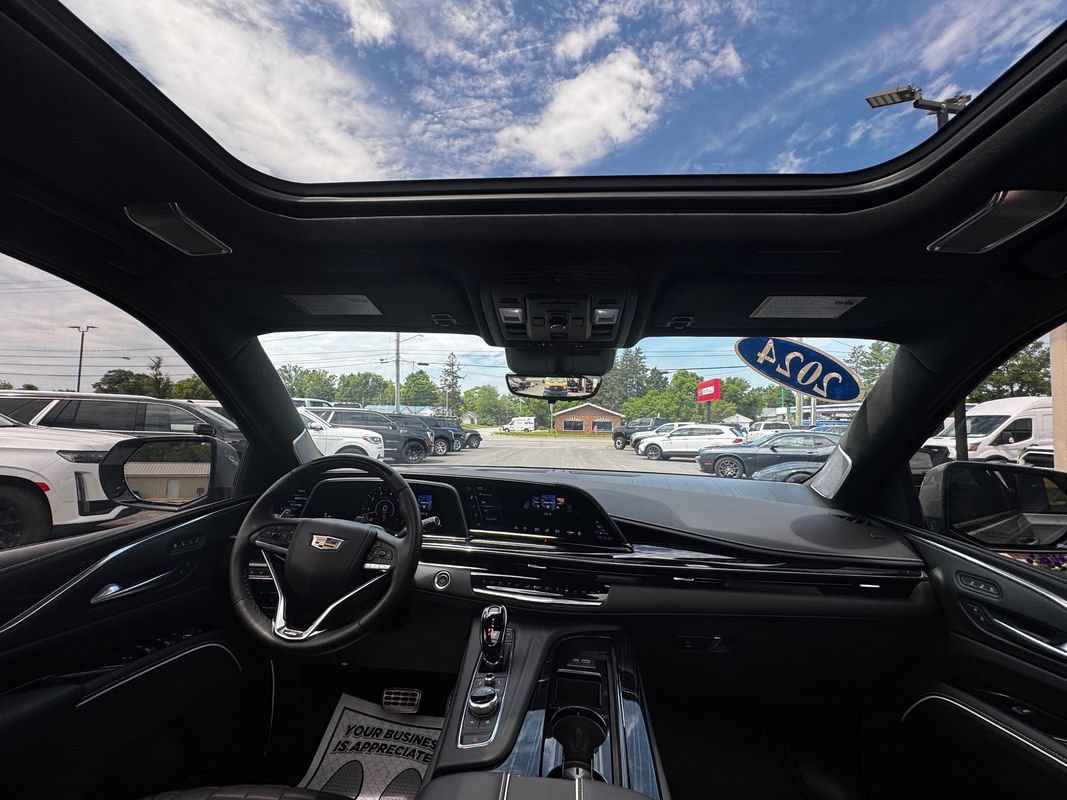Used 2024 Cadillac Escalade V w/ LPO, ONYX Package AWD/4WD image 42
