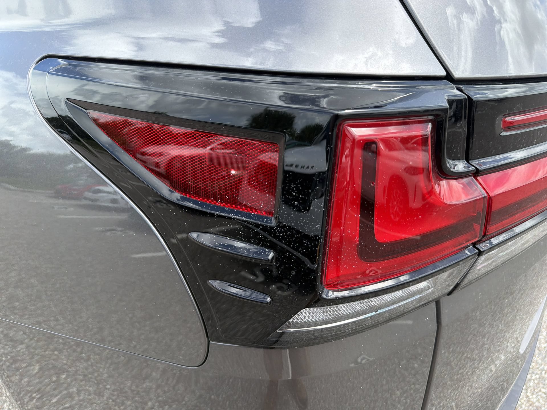 Used 2024 Lexus LX 600 4WD w/ Appearance Package image 11