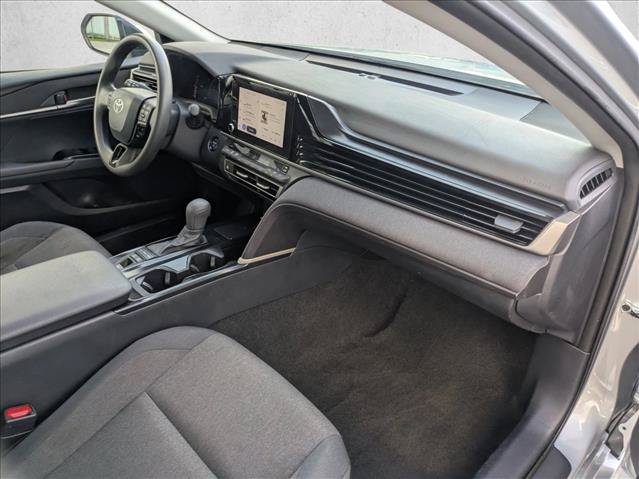 Used 2025 Toyota Camry LE FWD image 18