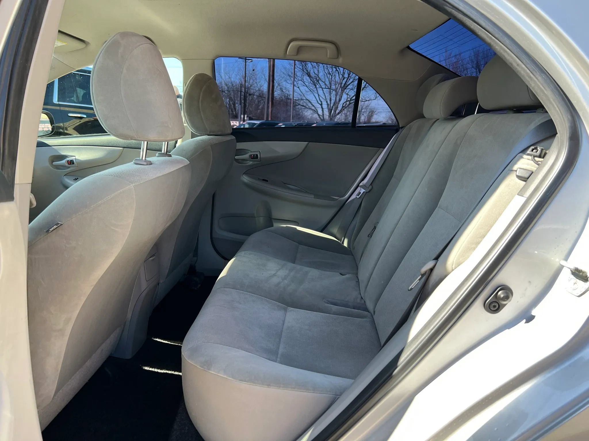 Used 2013 Toyota Corolla L image 23