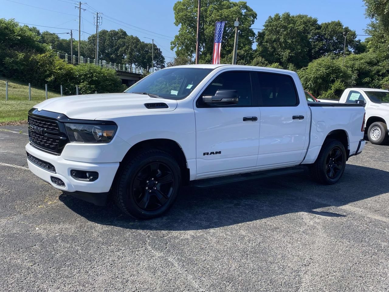 Used 2023 RAM 1500 Big Horn AWD/4WD image 3