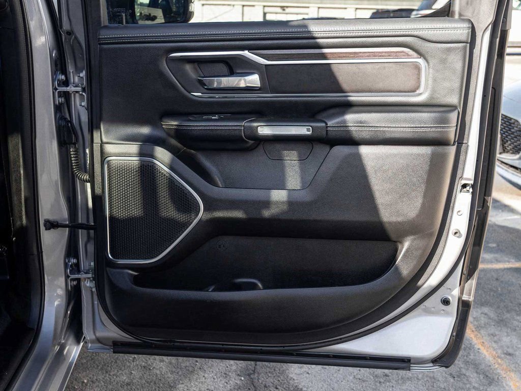 Used 2025 RAM 1500 Laramie image 15