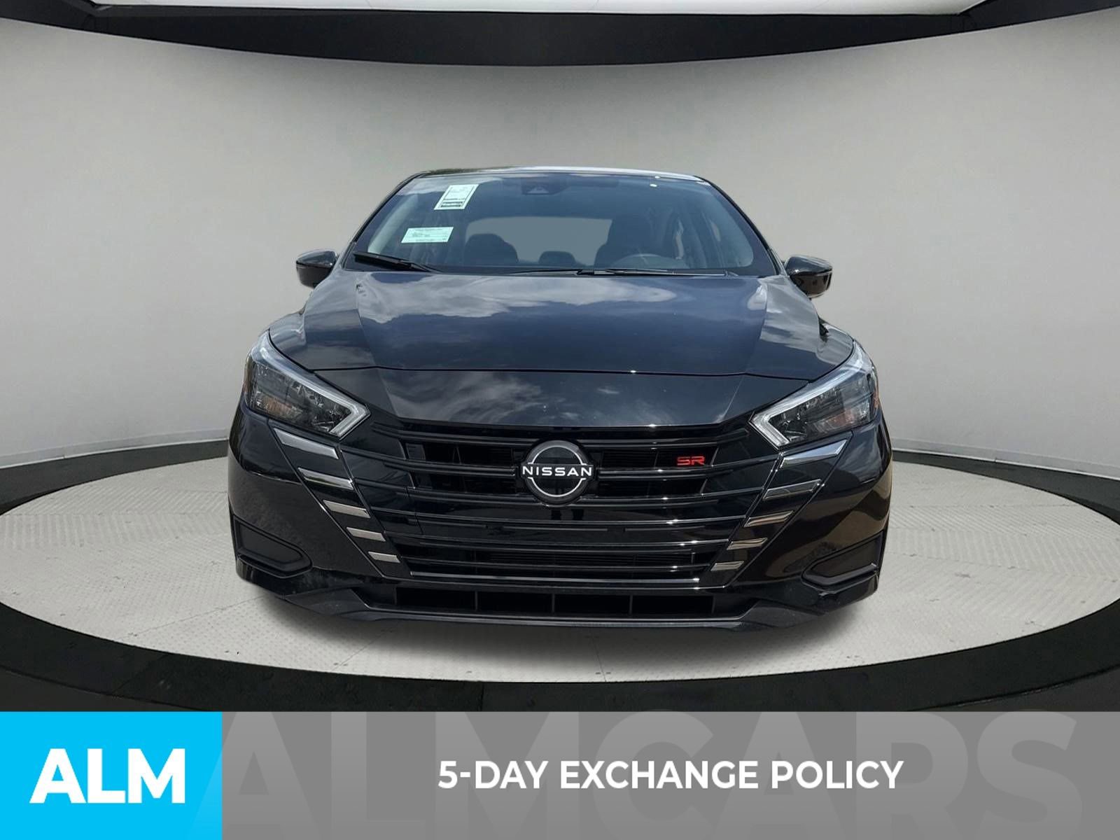 Used 2024 Nissan Versa SR w/ Trunk Package image 4