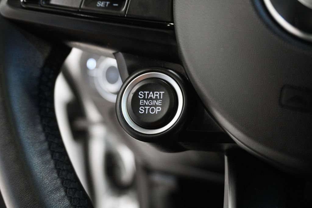 Used 2024 Alfa Romeo Giulia Ti image 20