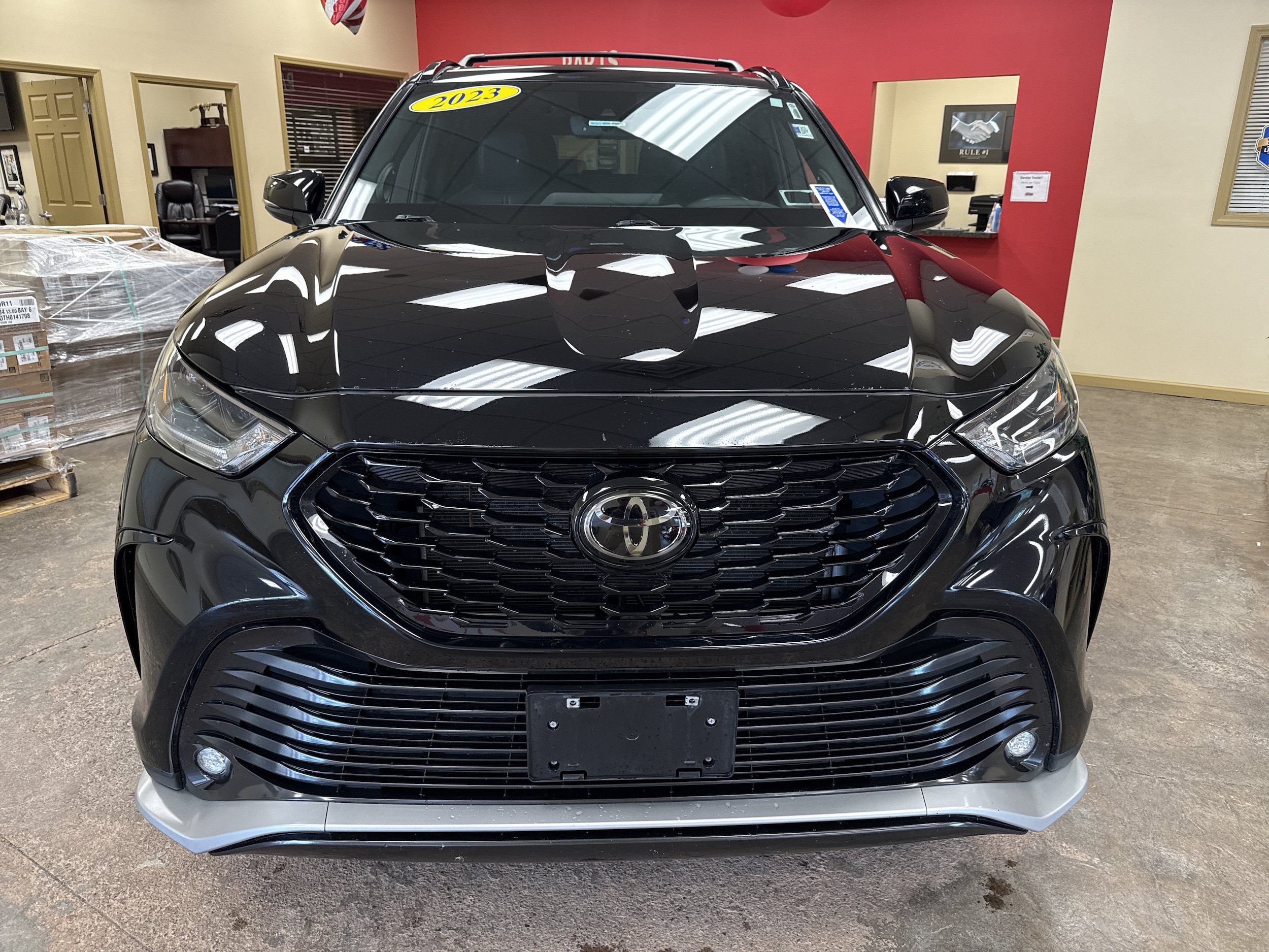 Used 2023 Toyota Highlander XSE AWD/4WD video 2