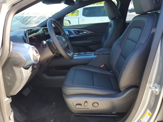 New 2026 Chevrolet Equinox EV LT image 7