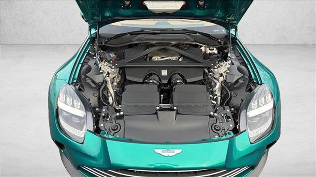 Used 2025 Aston Martin V8 Vantage Coupe image 9